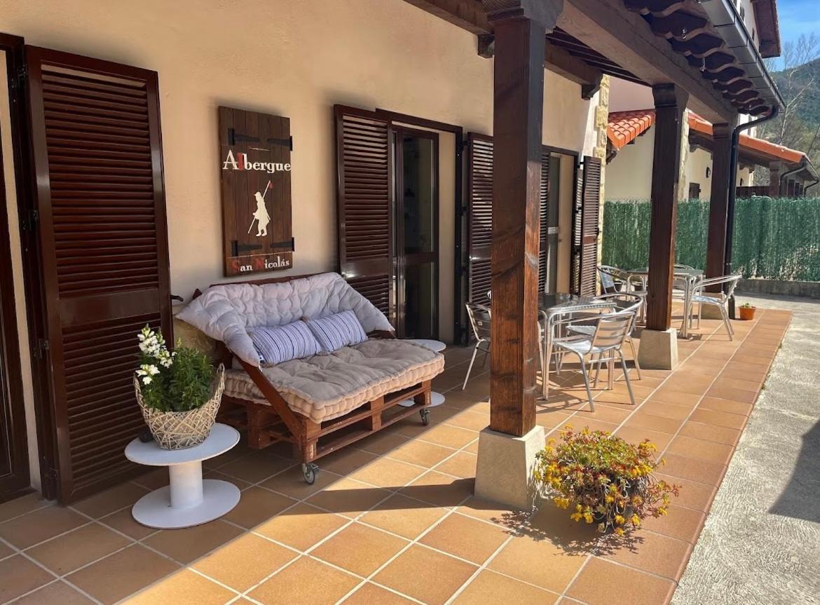 Albergue San Nicolas Larrasoana Dış mekan fotoğraf