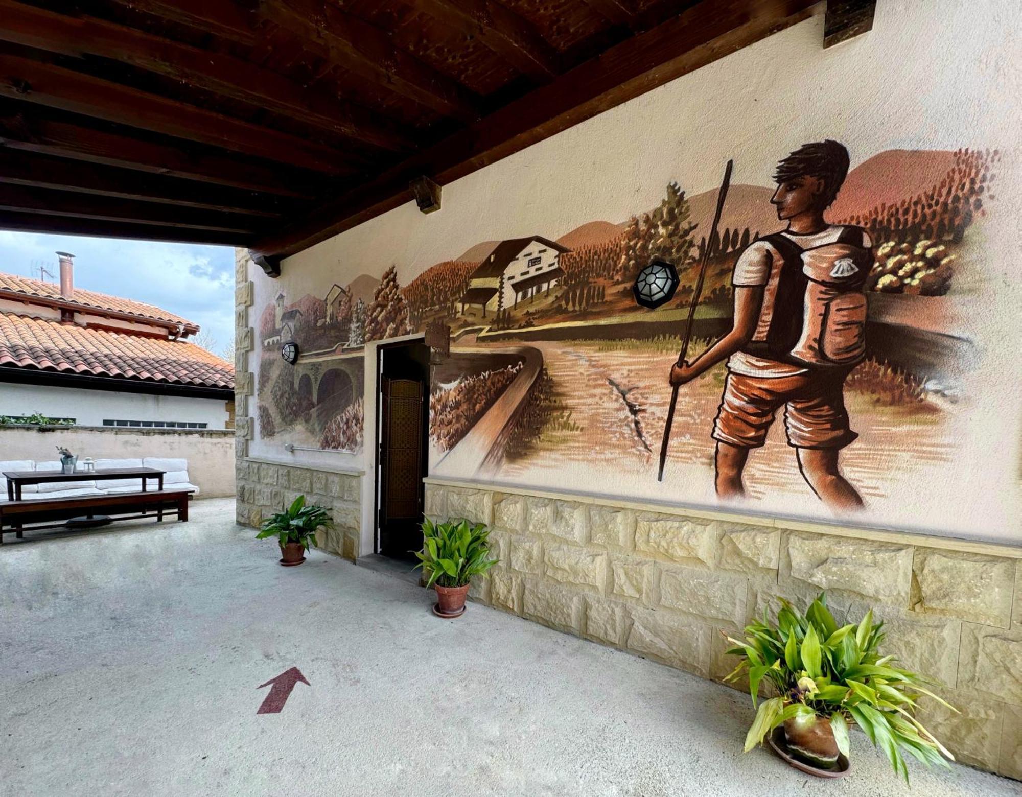 Albergue San Nicolas Larrasoana Dış mekan fotoğraf